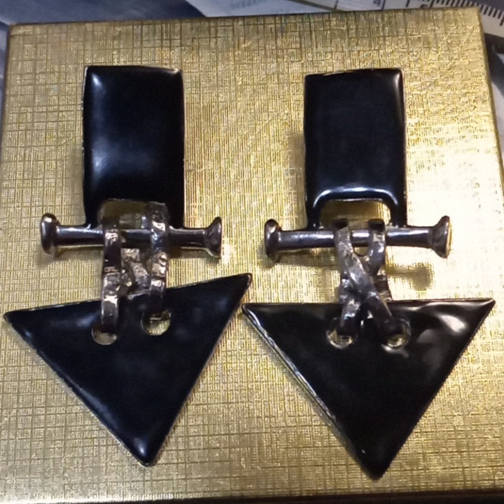 Vintage Artisan 80s Clip-back Earrings